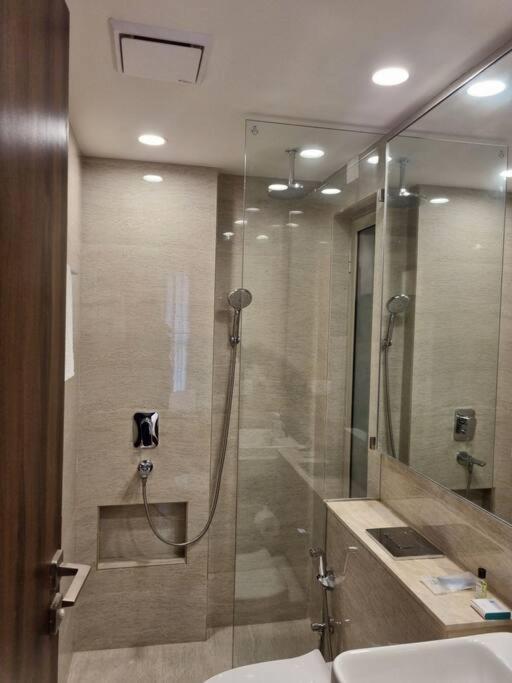 Apartment Classy 1bhk In Hiranandani Powai Mumbai