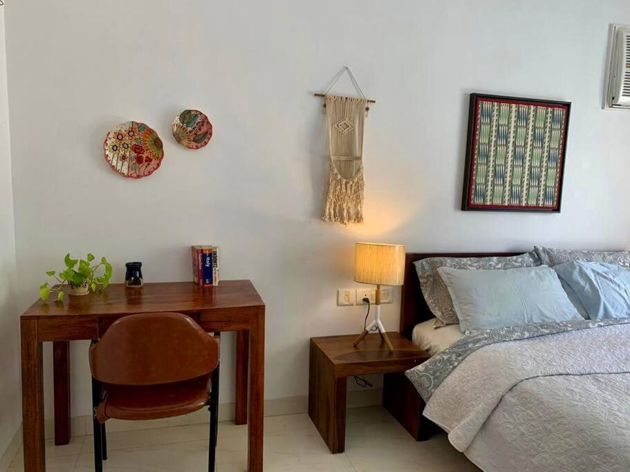 Little Hut 301, 27th Road, Khar West By Connekt Homes Apartment Mumbai