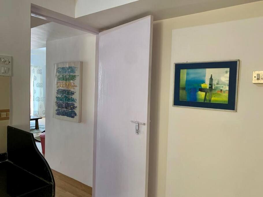 Little Hut 301, 27th Road, Khar West By Connekt Homes * Mumbai