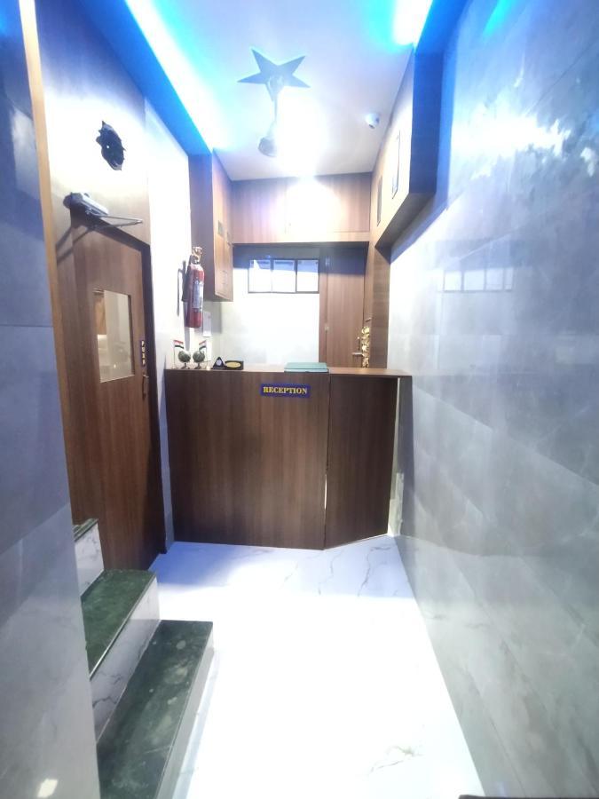 Ayala Pg Ac Deluxe Mumbai