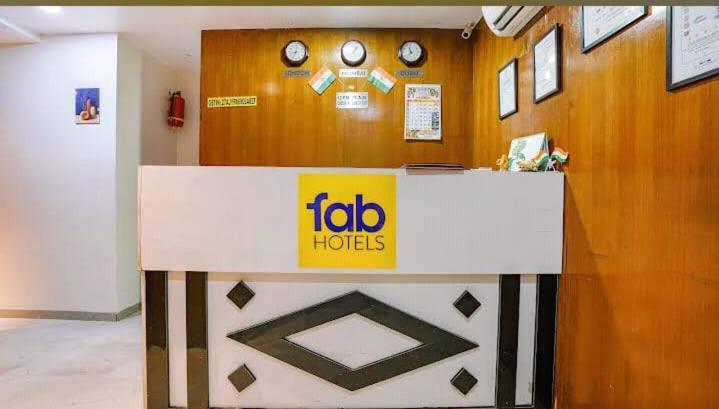 Hotel Deluxe Residency *
