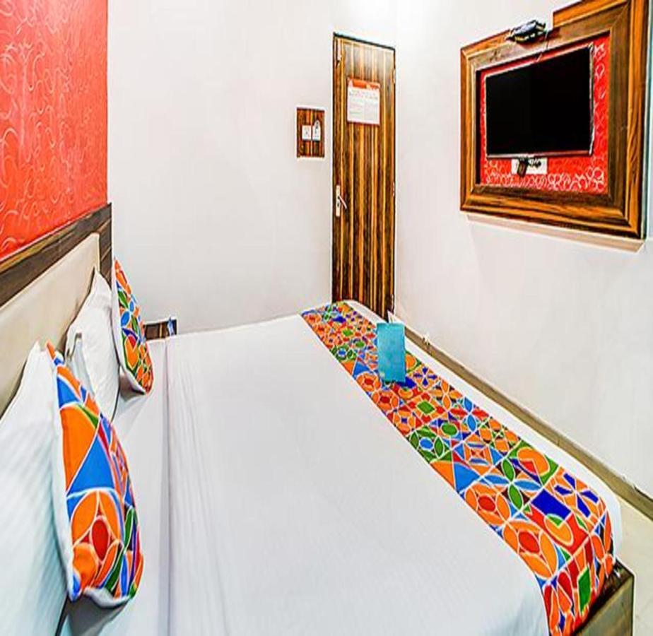 Fabhotel Glorify Palace - Nr International Airport Hotel