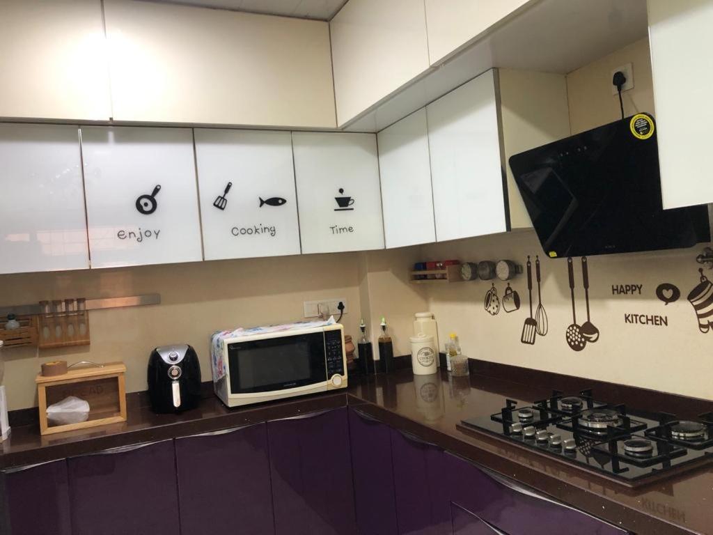 Homestay The Luxurious Haven-lokhandwala Mumbai