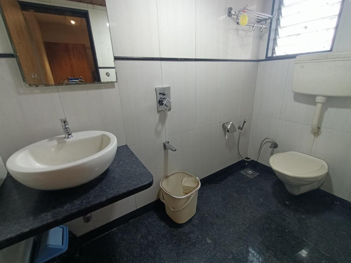Fabhotel Regal Inn 3*