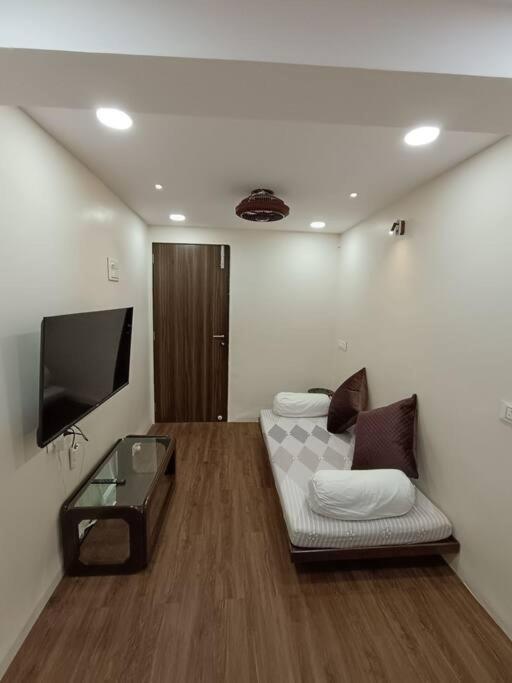 Private Studio In South Mumbai's Heart Mumbai