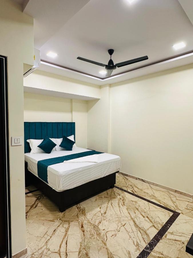 Classio - Near Kokilaben Hospital, Andheri West 3* Mumbai