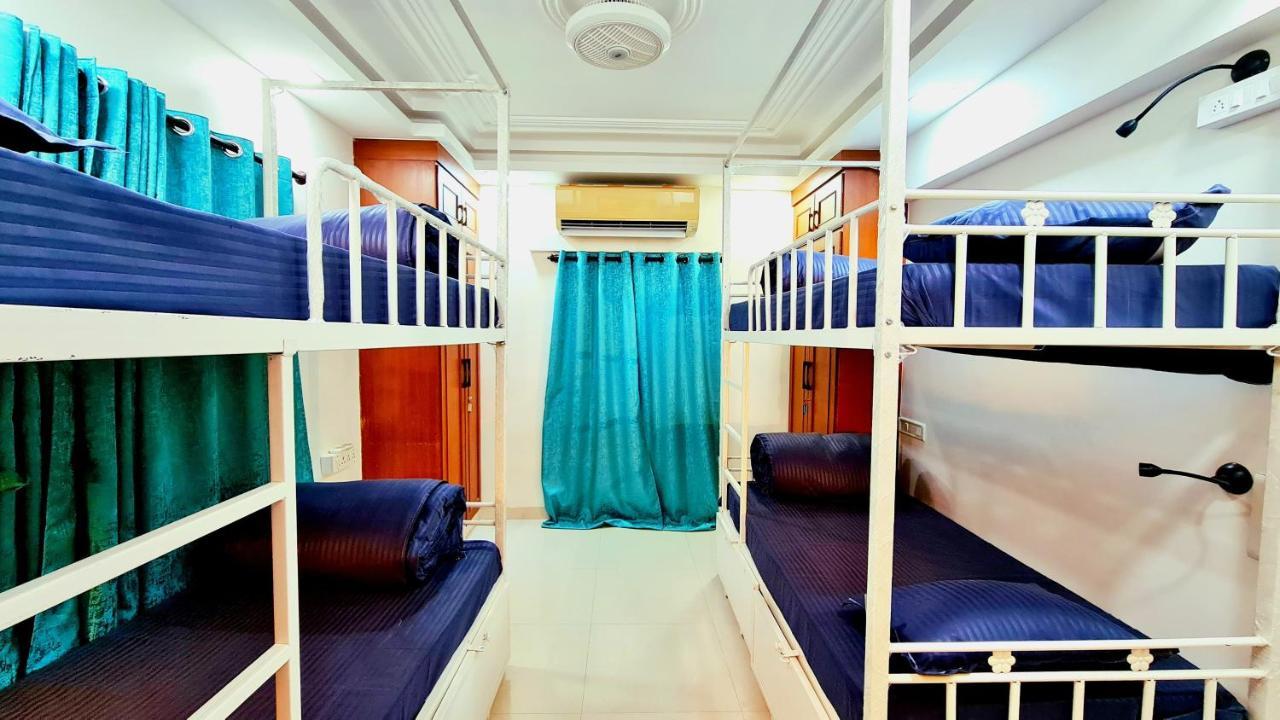 Rostel Live Hostel