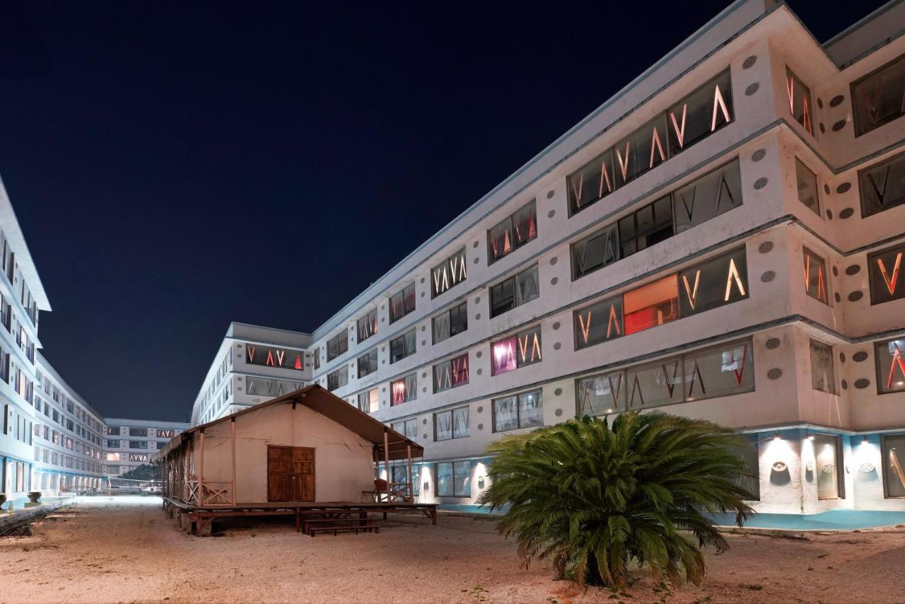 Hotel Townhouse Royal Palms - Lily 4*