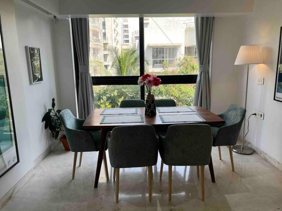 Kakad Classic 5, 16th Rd, Pali Village, Khar West By Connekt Homes