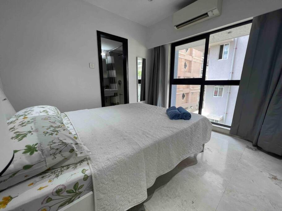 Apartment Kakad Classic 5, 16th Rd, Pali Village, Khar West By Connekt Homes *