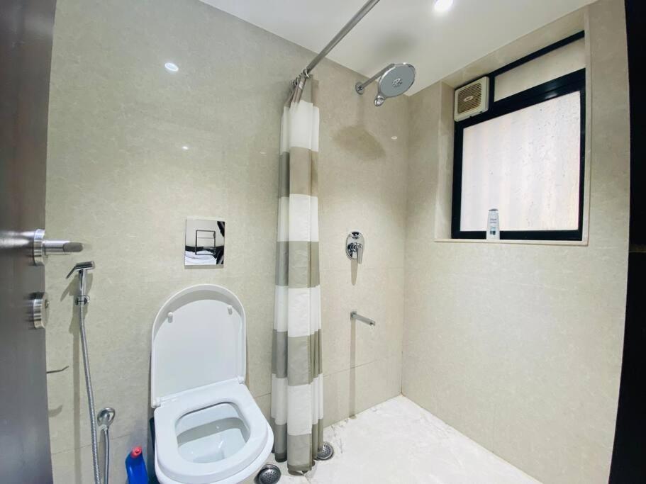 Kakad Classic 5, 16th Rd, Pali Village, Khar West By Connekt Homes Apartment Mumbai