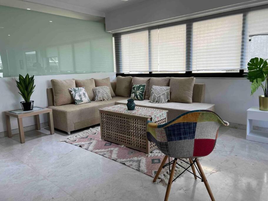 Kakad Classic 5, 16th Rd, Pali Village, Khar West By Connekt Homes Apartment Mumbai