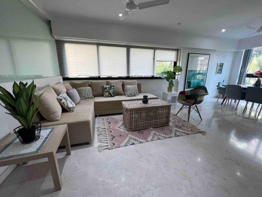 Kakad Classic 5, 16th Rd, Pali Village, Khar West By Connekt Homes Apartment