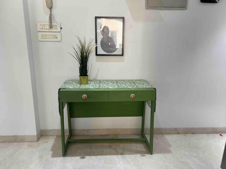 Apartment Kakad Classic 5, 16th Rd, Pali Village, Khar West By Connekt Homes *