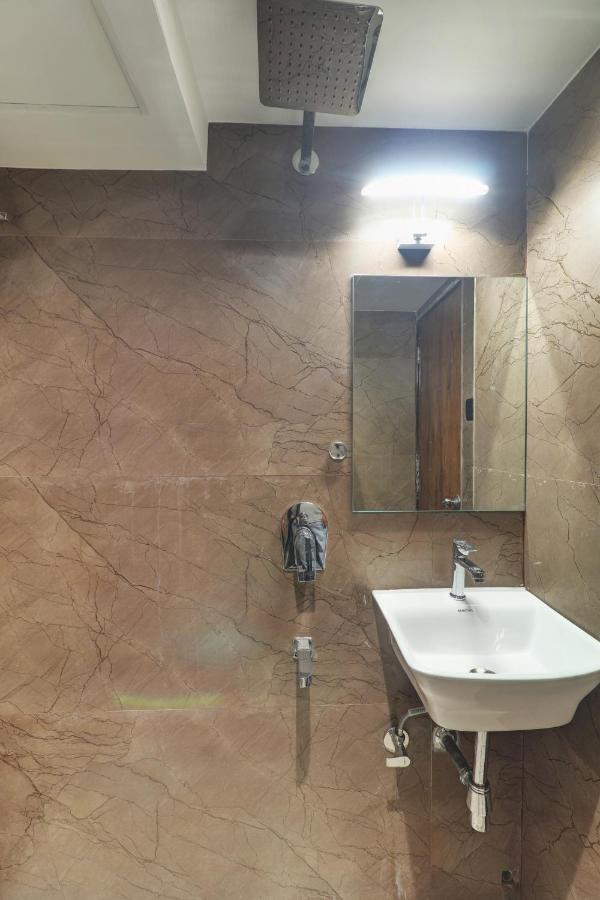 Hotel Embrace Near Exhibition Center Mumbai