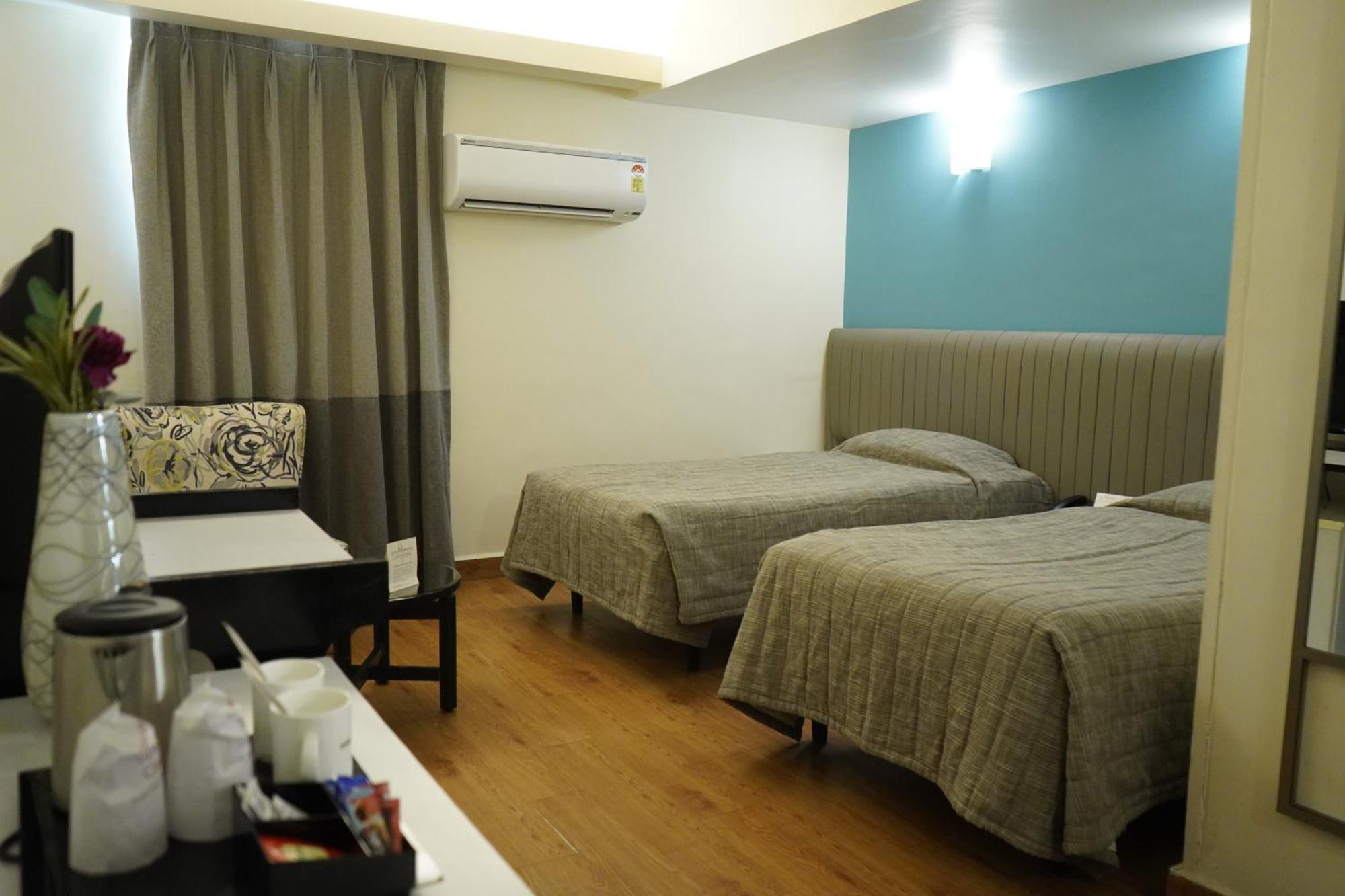 Diplomat, Colaba Hotel