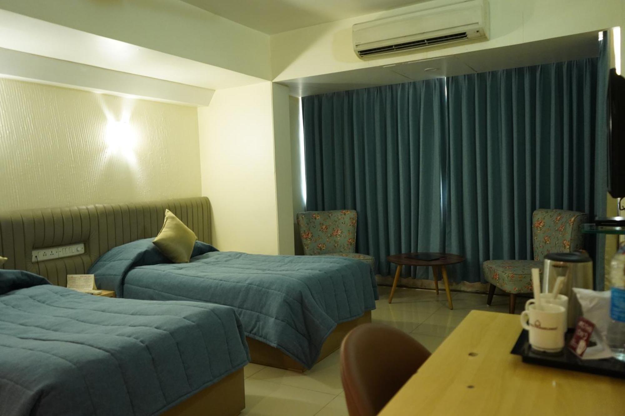 Hotel Diplomat, Colaba Mumbai