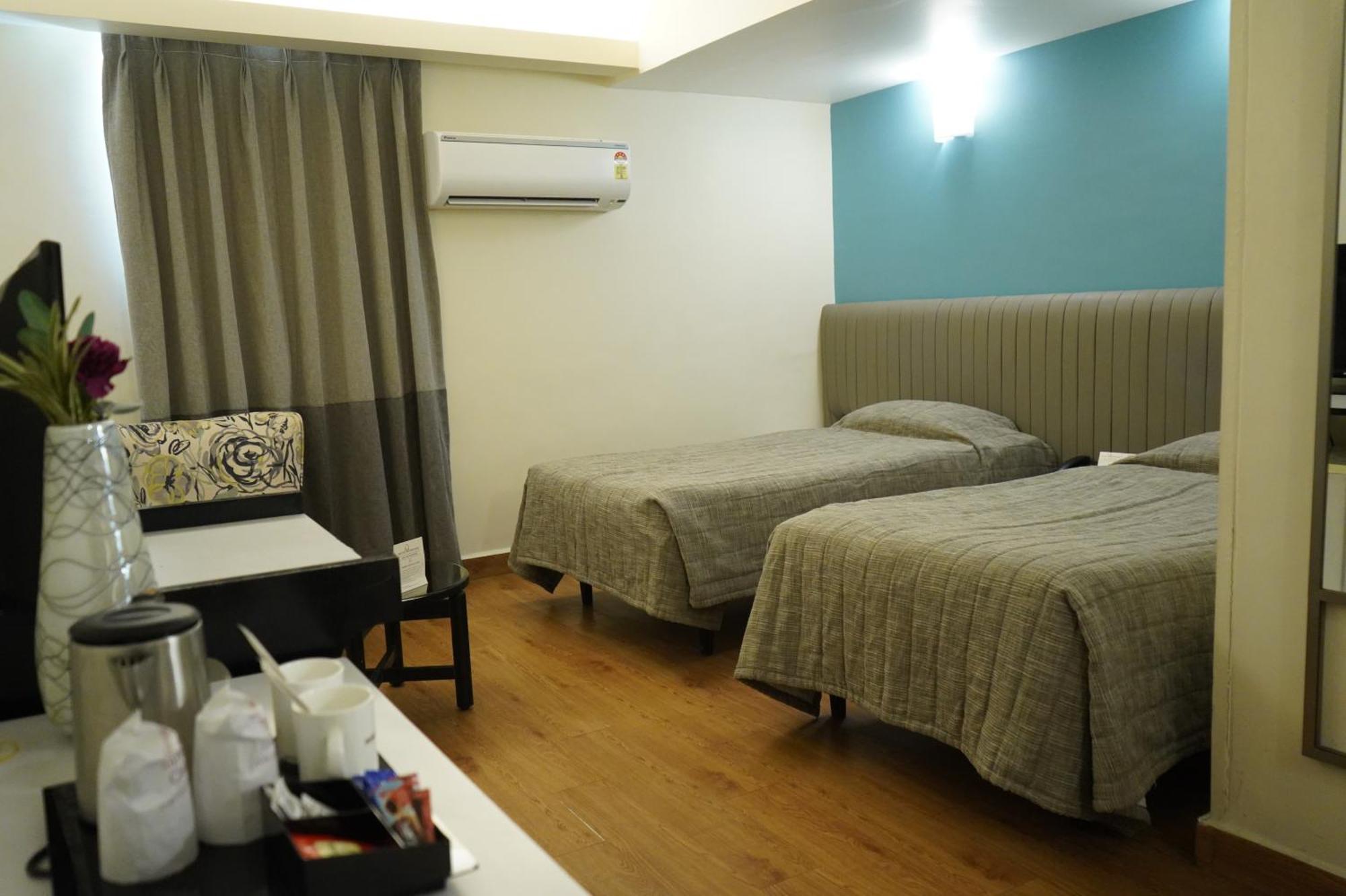 Diplomat, Colaba Hotel