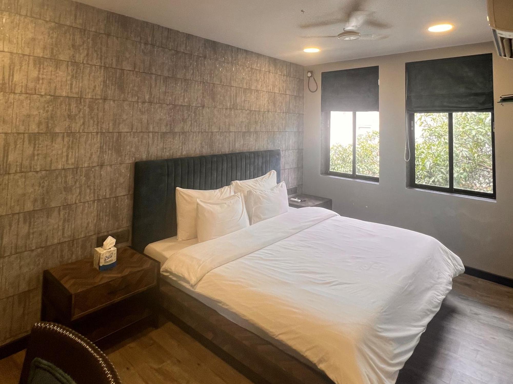 Backpacker Cowies Hostel Mumbai