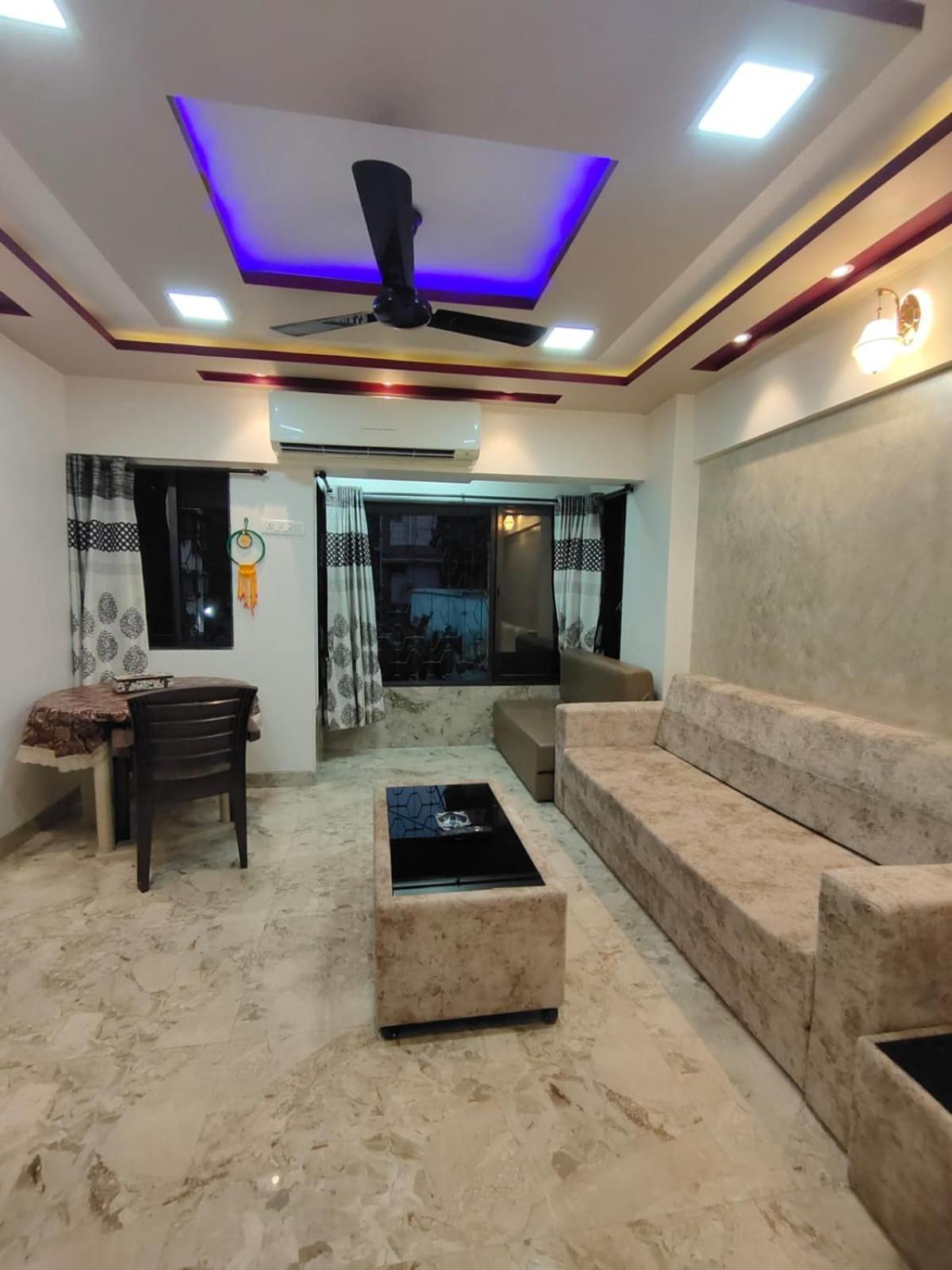 Cozy Furnished One Block From The Ocean Mumbai