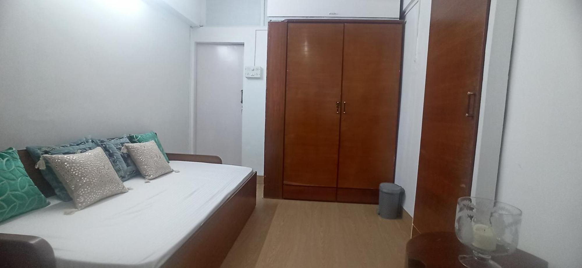 Homestay Seaview Bandra W Bandstand Nr Taj Women Only
