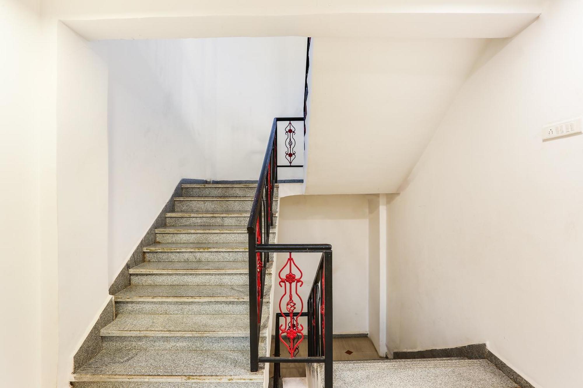 Hotel Capital O Arsh Executive Mumbai