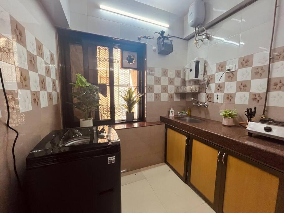 Dawn - A Spacious Modern In Bandra At Almeida Park By Connekt Homes Mumbai