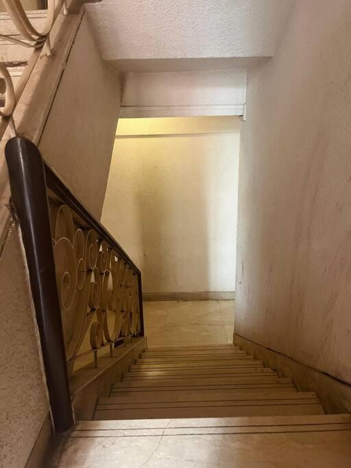 Dawn - A Spacious Modern In Bandra At Almeida Park By Connekt Homes Apartment