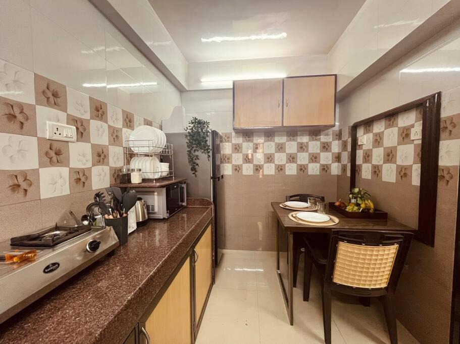 Apartment Dawn - A Spacious Modern In Bandra At Almeida Park By Connekt Homes *