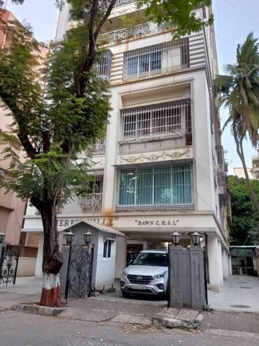 Dawn - A Spacious Modern In Bandra At Almeida Park By Connekt Homes Apartment *