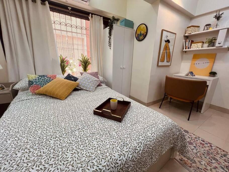 Dawn - A Spacious Modern In Bandra At Almeida Park By Connekt Homes Mumbai