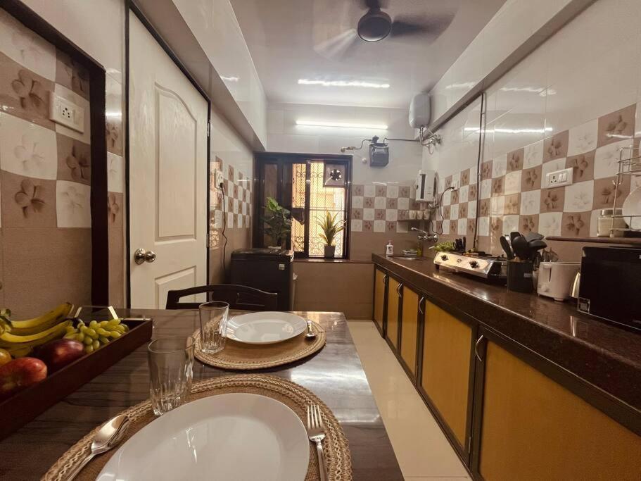 Dawn - A Spacious Modern In Bandra At Almeida Park By Connekt Homes *