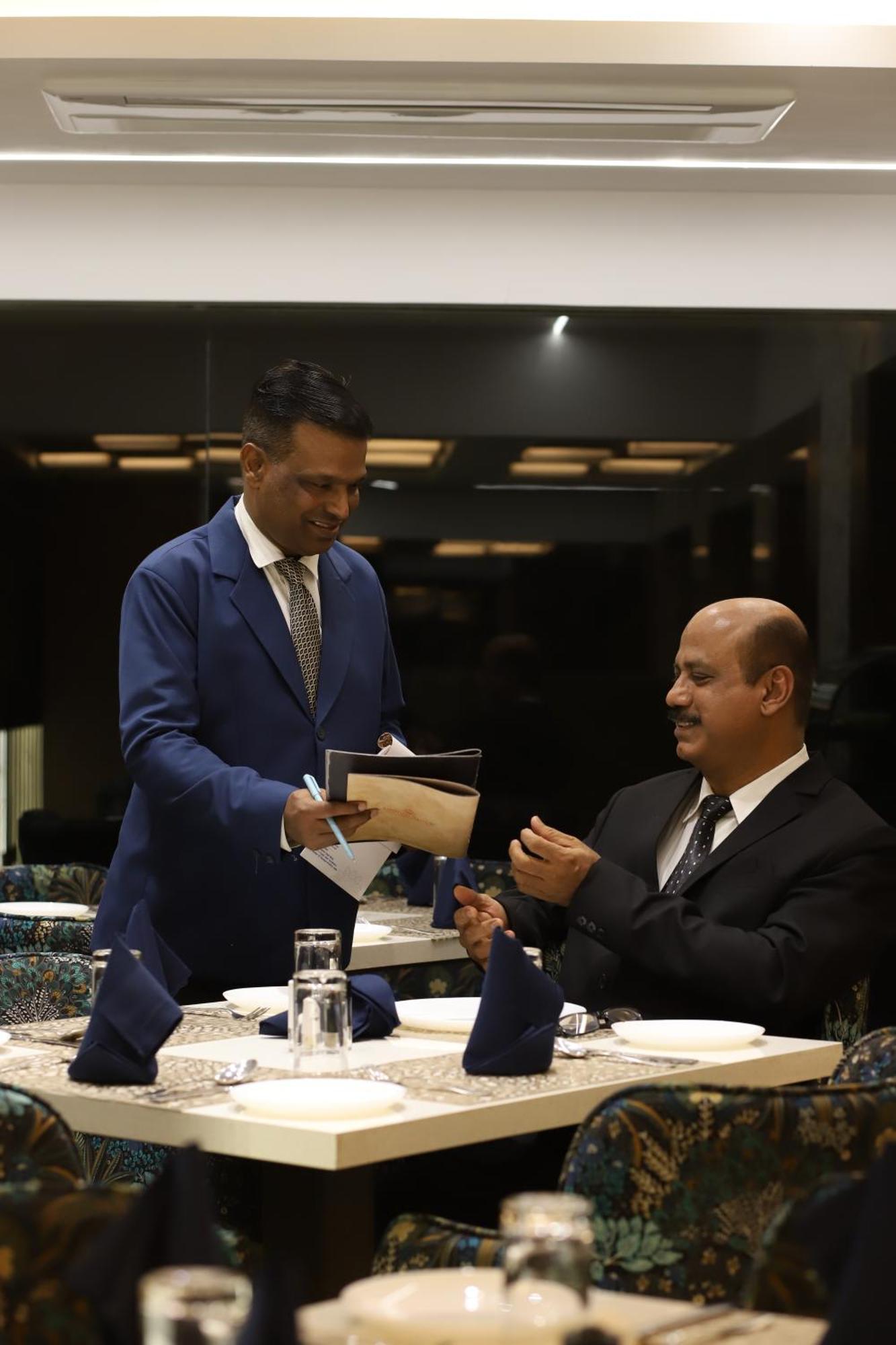 Hotel Auris & Banquets, International Airport