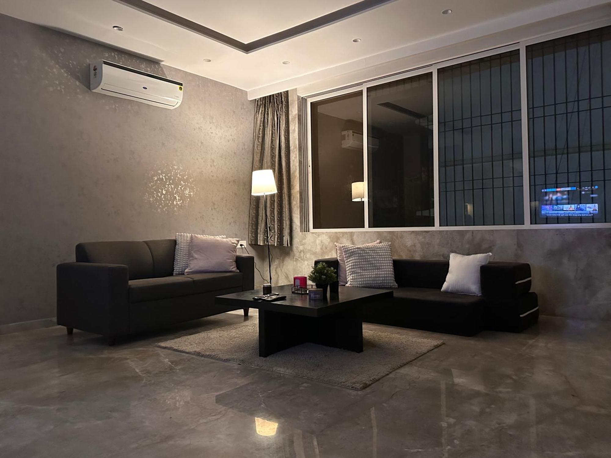 House Of Luxury 8 Apartment