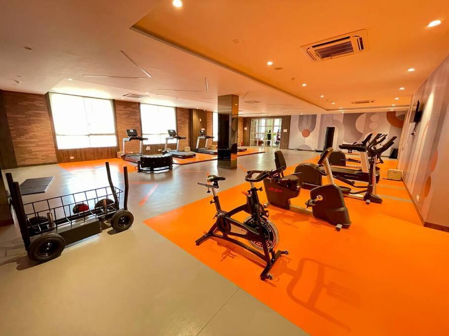 Prime 1 Bhk In Hiranandani Powai Apartment *