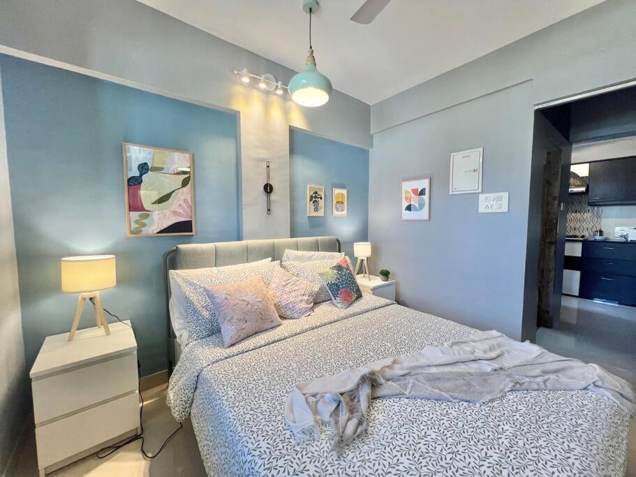 Simon Lydia 5 - A Sunlit Charm In Bandra, Pali Village By Connekt Homes Apartment *
