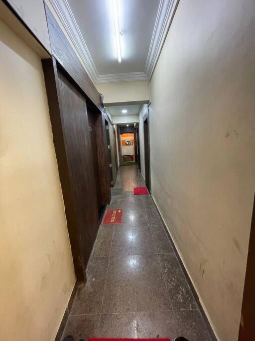 Bandra -1 Bhk - Close To Bkc * Mumbai