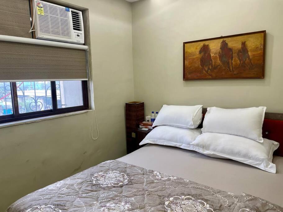 Apartment Bandra -1 Bhk - Close To Bkc *