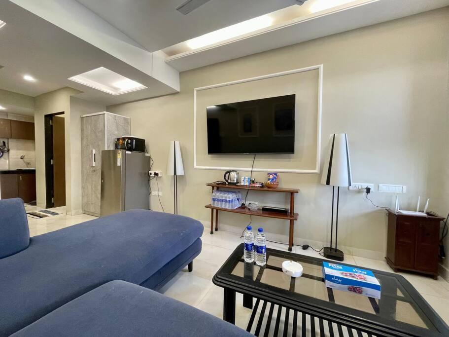 Apartment Bandra -1 Bhk - Close To Bkc