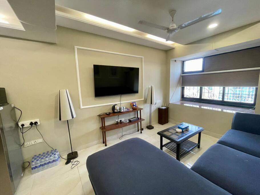 Bandra -1 Bhk - Close To Bkc Apartment