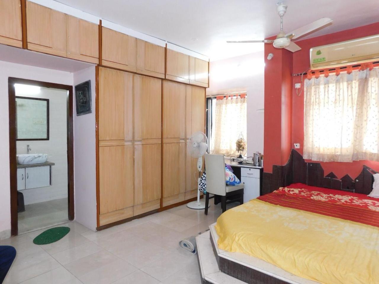 Spacious Private Amidst The Homestay Mumbai