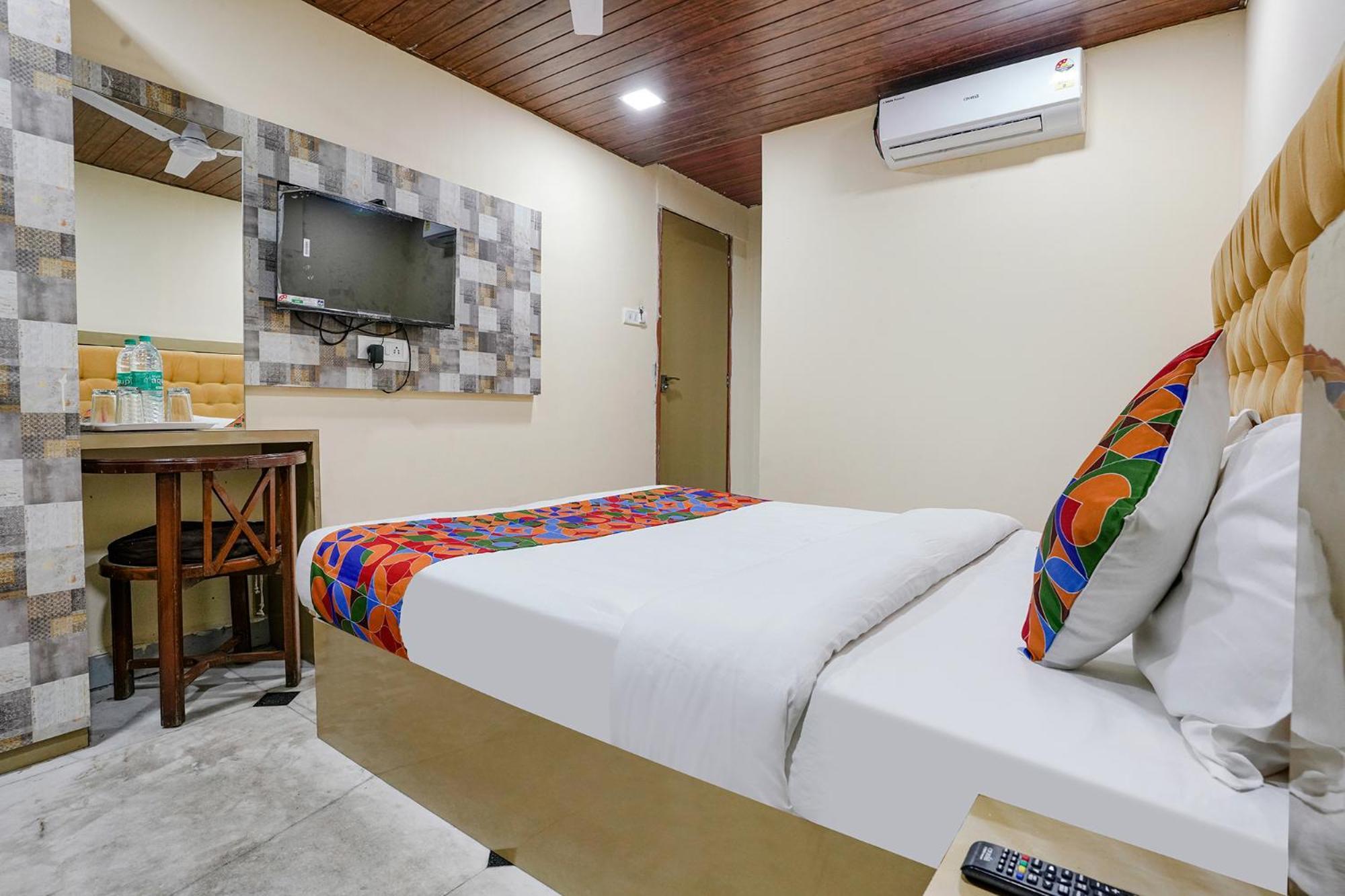 Fabexpress Earth Paradise 3* Mumbai