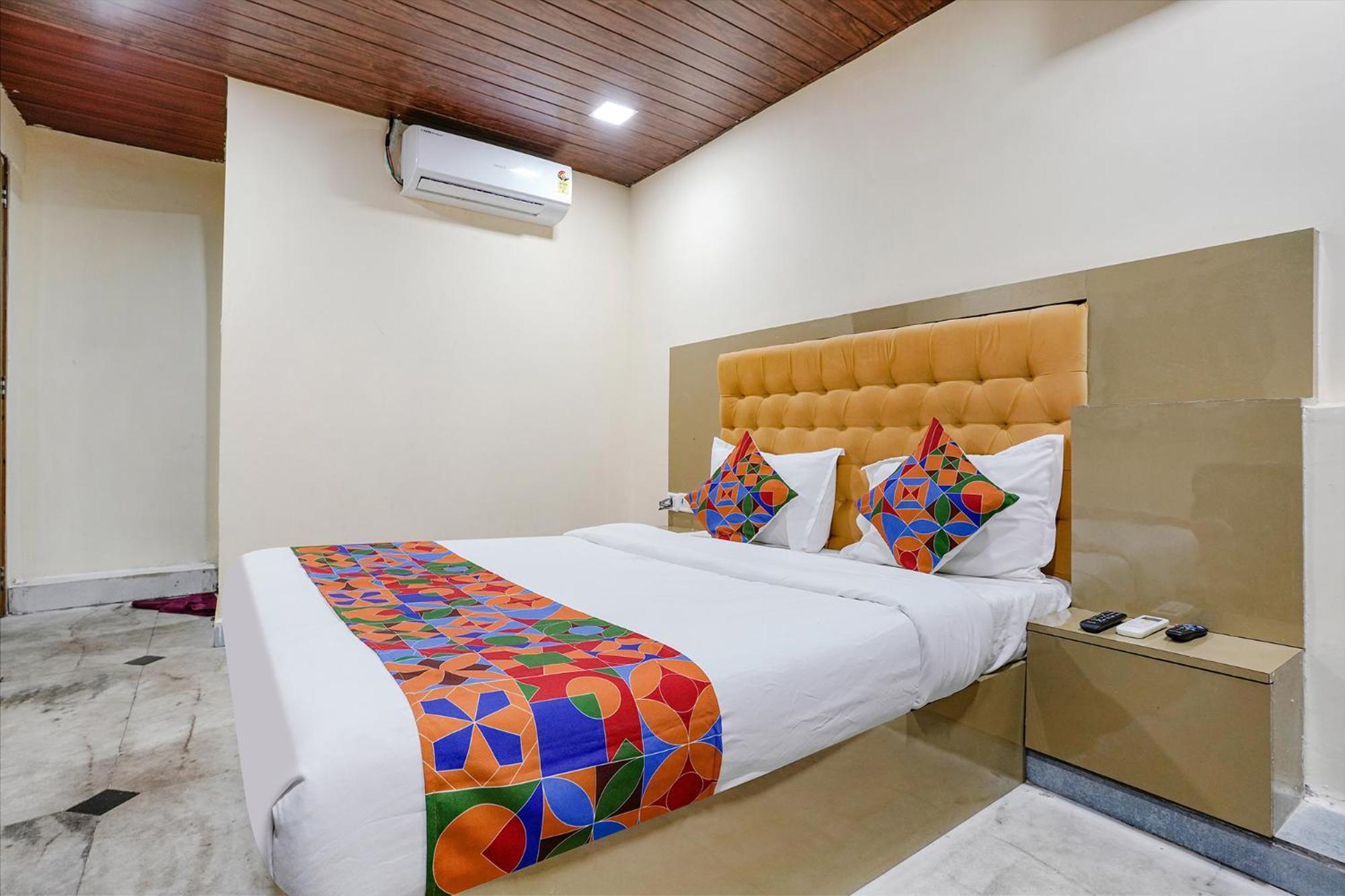 Fabexpress Earth Paradise Hotel Mumbai