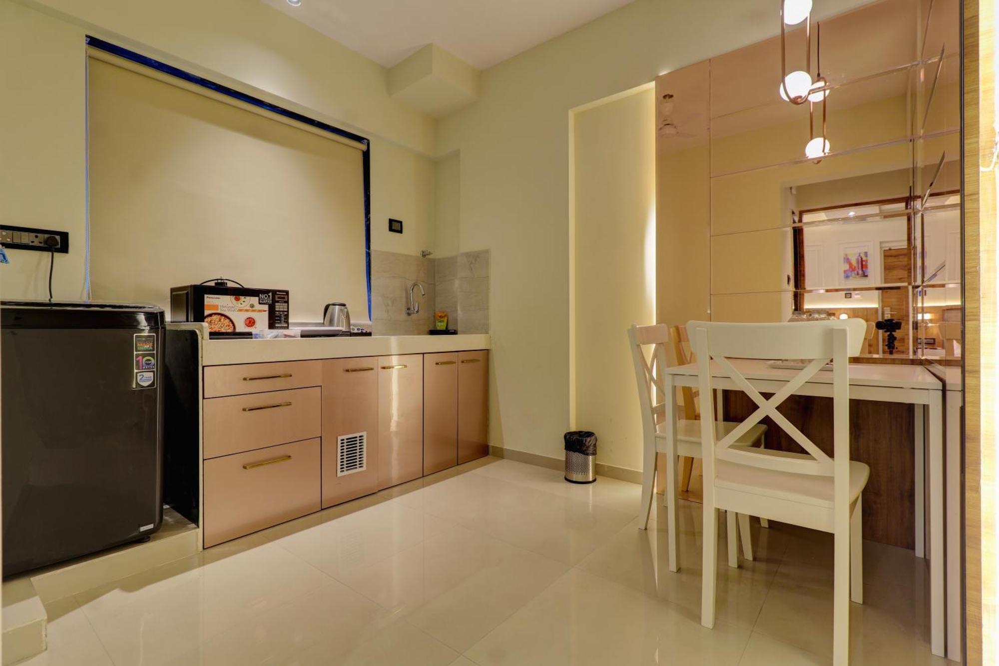 Home2 And Service Apartments, Airport Apartment Mumbai