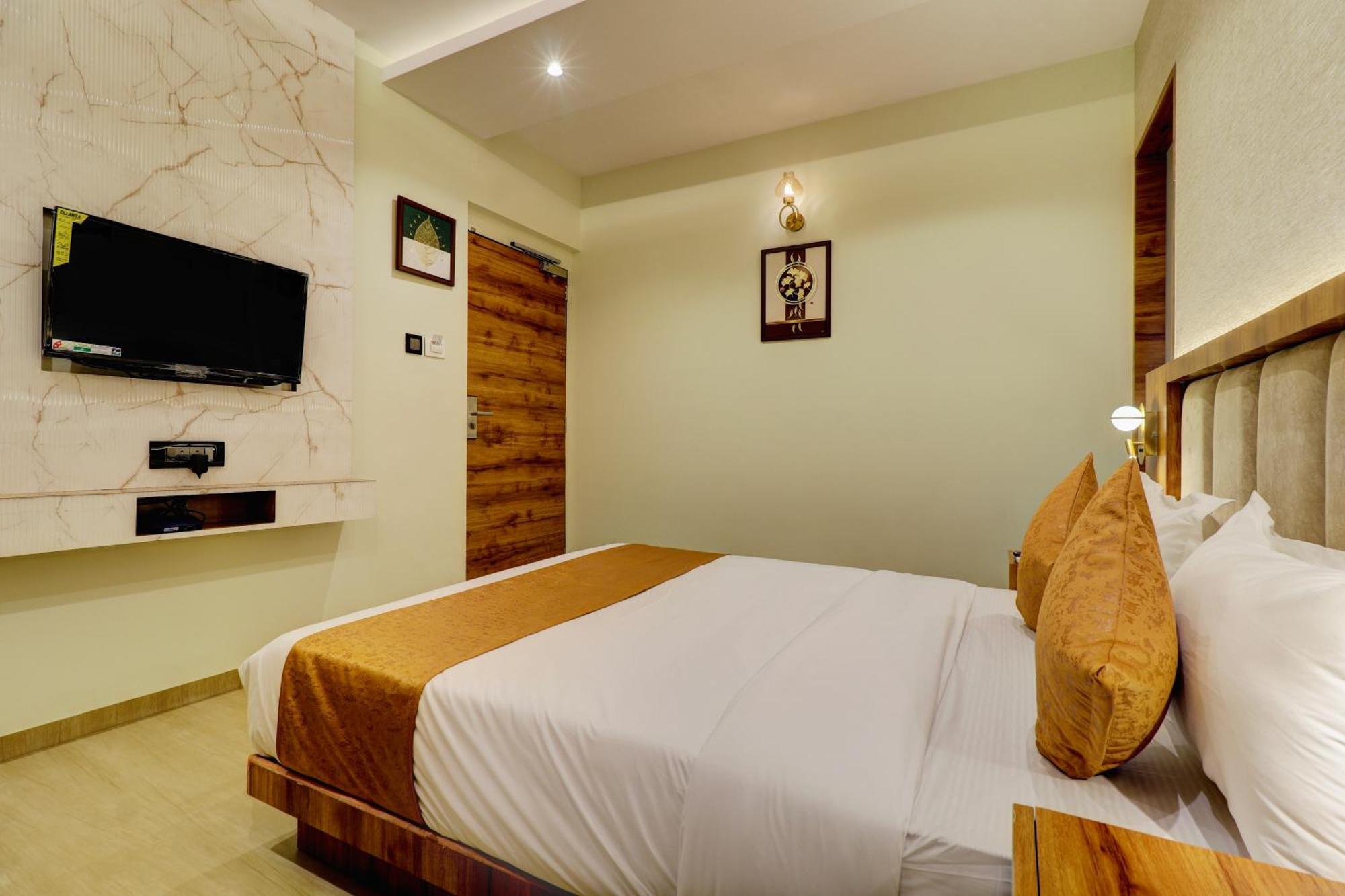 Home2 And Service Apartments, Airport