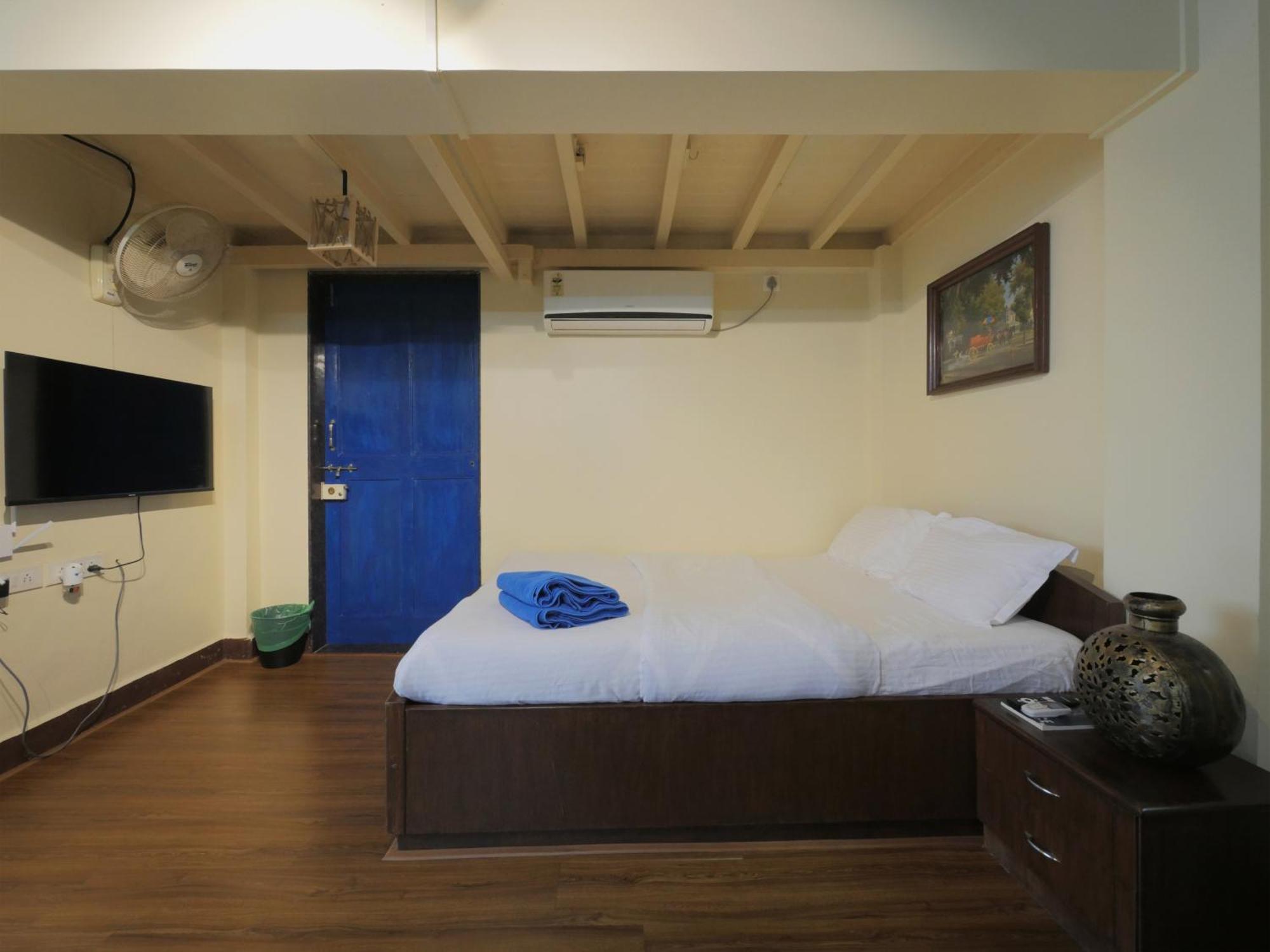 Ranger Apartment *