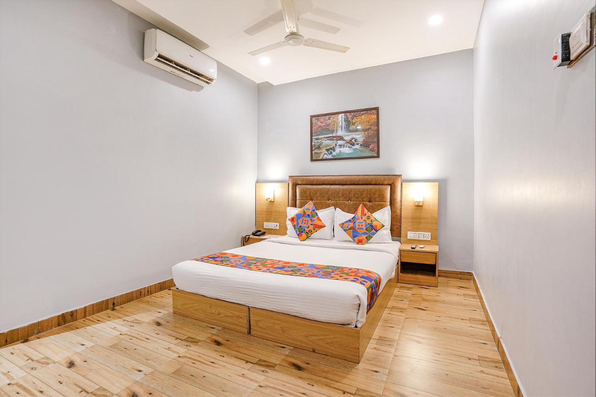 Zara Grand Hotel 4*