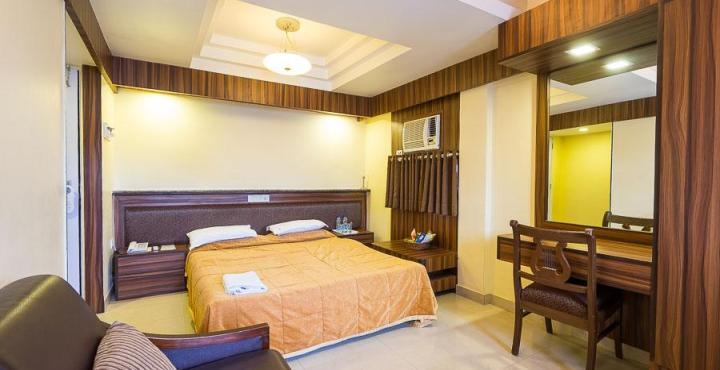 Metro Palace Hotel