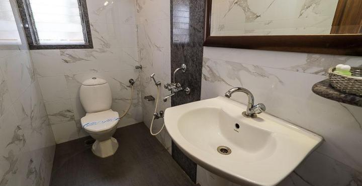 Metro Palace Hotel 3*