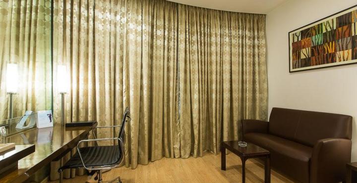 Hotel Ramada Powai & Convention Centre 5*